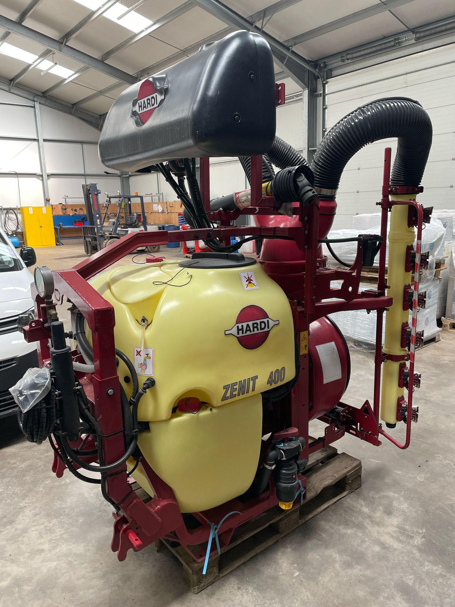 Hardi Zenit OP15 400 2