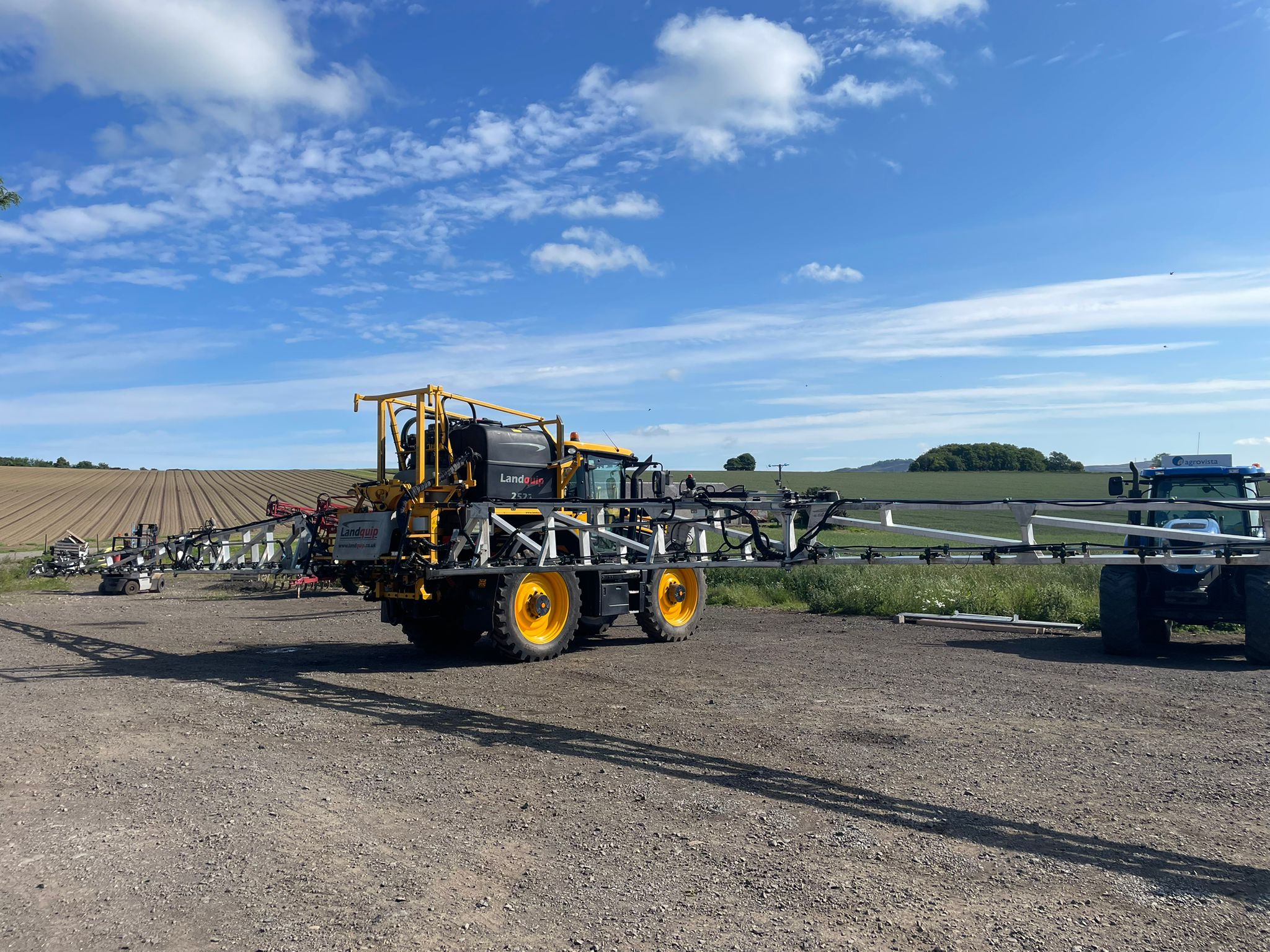 Landquip 2527